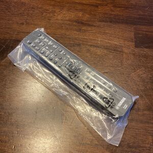 New NOS Yamaha RAX33 ZU49260 Receiver Remote for Receivers R-S202 R-S202BL